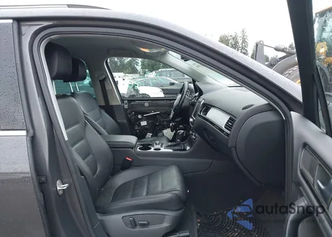 2012 Volkswagen Touareg Vr6 Sport z USA, uszkodzony, nr VIN WVGEF9BP2CD010847